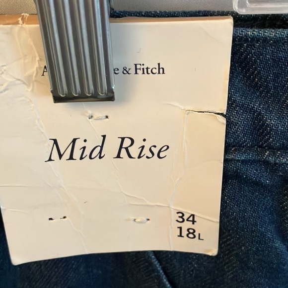 Abercrombie & Fitch: Women’s Mid Rise Wide Leg Jeans- Dark Blue- size 34 (18L) - Picture 3 of 11